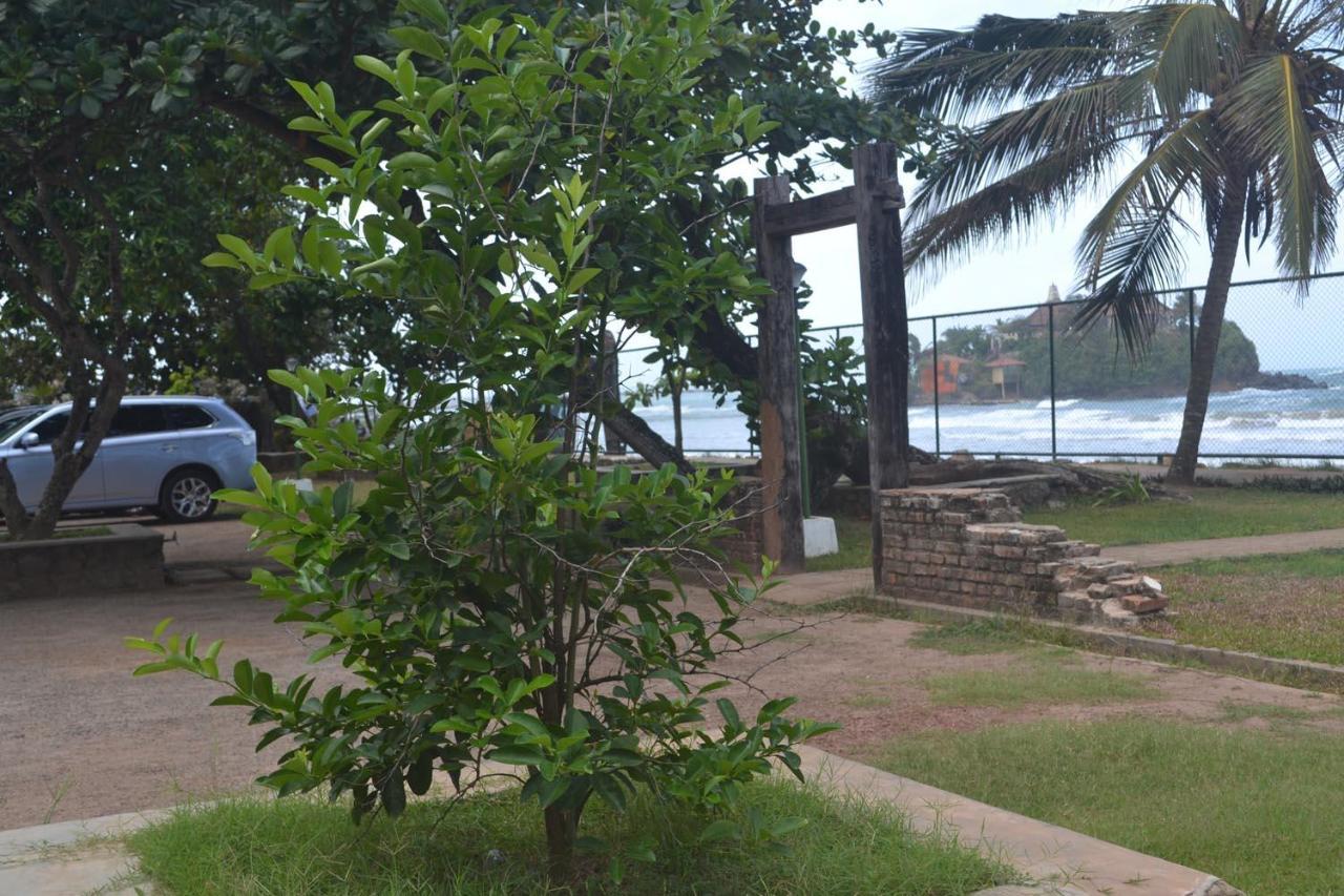 Rest House Matara Hotel Exterior foto